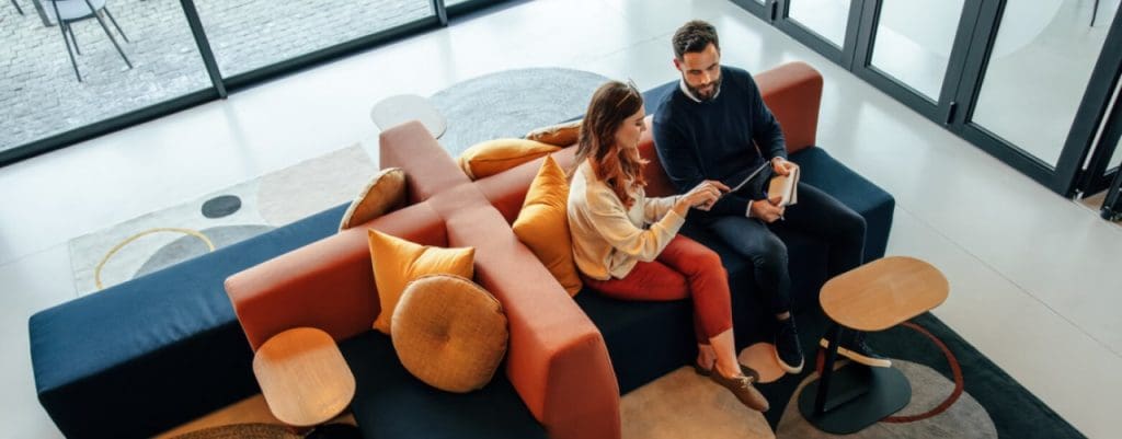 2025-12-17-how-can-the-right-office-furniture-transform-your-workspace